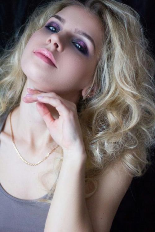 Запись на макияж и прическу продолжается? 01