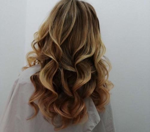 Теперь я сертифицированный мастер по прическам и визажист! 04