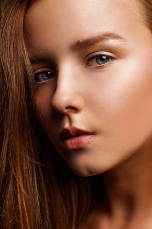 Стилист - визажист: - Голливудский макияж. 03 Стилист - визажист: - Голливудский макияж. 03