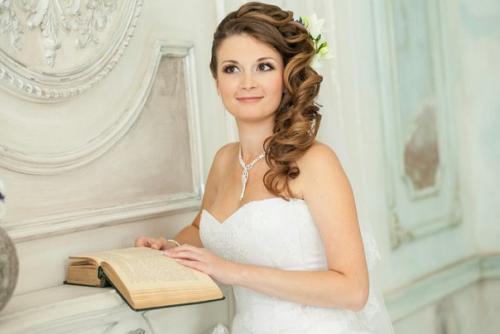 Свадебная прическа и макияж с выездом на дом в любое время, выезд в лен. 02