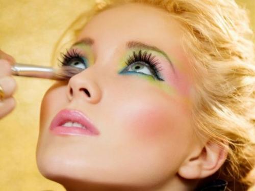 Почувствовать себя женщиной легко? 01 Почувствовать себя женщиной легко? 01