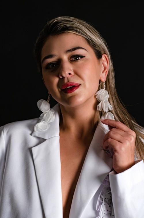 Еще один сложный на фактуры, но, вместе с тем, интересный образ с недавней фотосессии моего выпуска стилистов в академия красоты эколь в Перми. 02