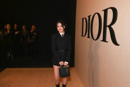 280224: джису из Blackpink на показе Dior на неделе моды. 02 280224: джису из Blackpink на показе Dior на неделе моды. 02