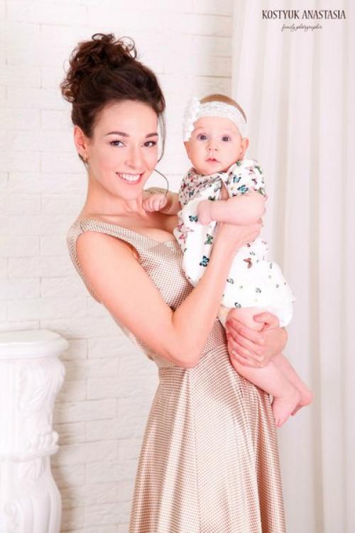 Очаровательные девочки на съёмки приходят. 05