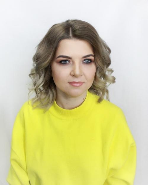 Я дипломированный мастер предлагаю: 02