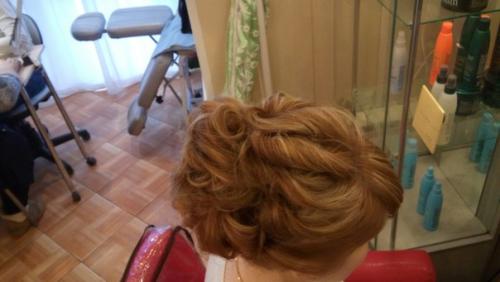 Девушки, предлагаю всем парикмахерские услуги: 03 Девушки, предлагаю всем парикмахерские услуги: 03