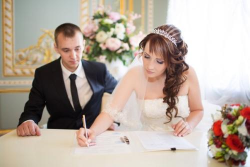 Свадебная прическа и макияж с выездом на дом в любое время, выезд в лен. 04