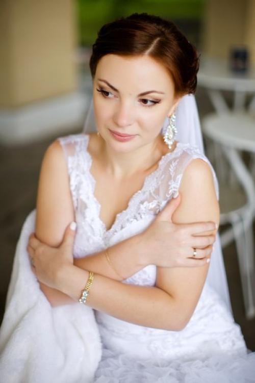 Свадебная прическа и макияж с выездом на дом в любое время, выезд в лен. 03