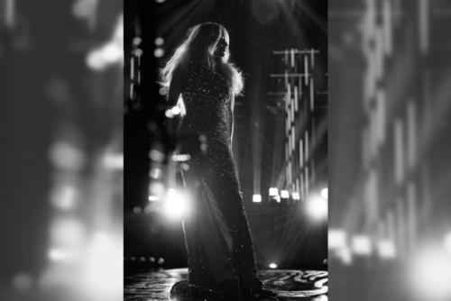 За каждым моментом в свете софитов стоит целая команда, которая сияет не менее ярко! 04