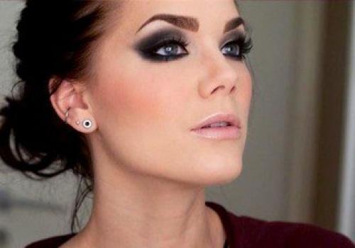 Девушки, мне нужно много моделей на макияж? 01