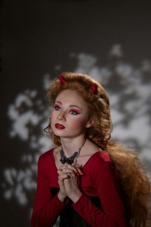 Встретились замечательной командой) давно хотела примерить такой образ фотограф - Даша грищеня. 02