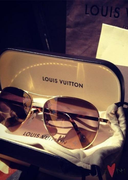 Как одеваться, чтобы не выглядеть старомодно: 02