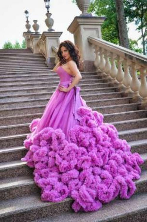 Моделей на бесплатный фотопроект с красивыми платьями ищу! 04