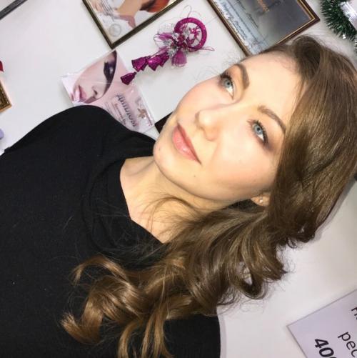 Стилист - визажист: - Голливудский макияж. 06 Стилист - визажист: - Голливудский макияж. 06