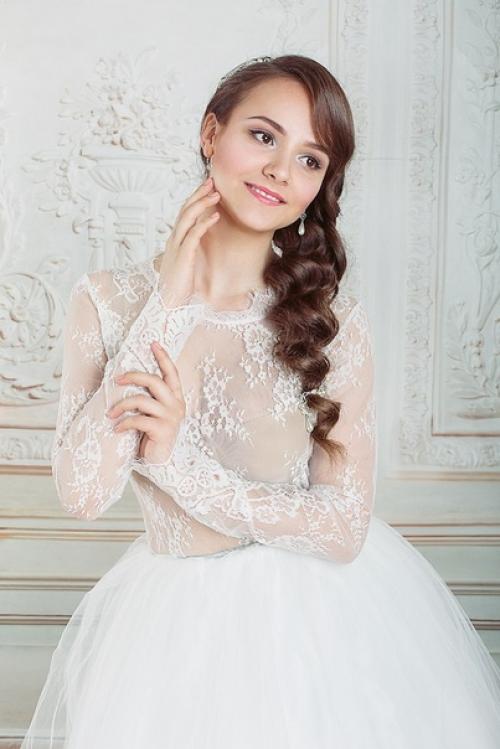 Ух, уже совсем скоро начнется горячая пора невест а каждая невеста мечтает о красивой свадьбе и идеальном начале самого главного дня своей жизни. 01