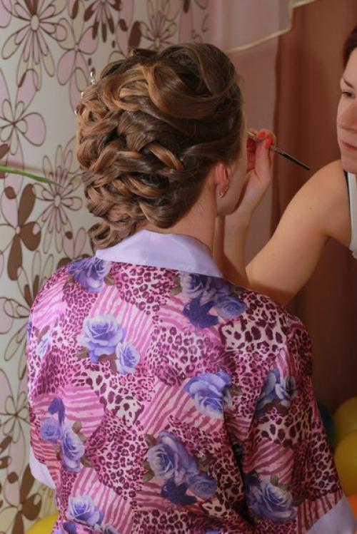 Свадебная прическа и макияж с выездом на дом в любое время, выезд в лен. 05