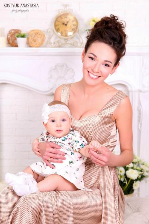 Очаровательные девочки на съёмки приходят. 01