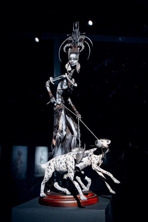 Выставку футуристических кукол Екатерины и Елены Поповых. 02 Выставку футуристических кукол Екатерины и Елены Поповых. 02