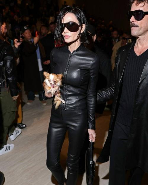 Теперь мы есть и в мах - max. 01