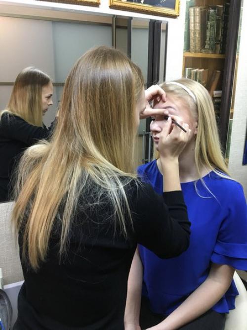 Растушеванная стрелка - как современная интерпретация классики Черная Стрелка - Красная Помада. 05