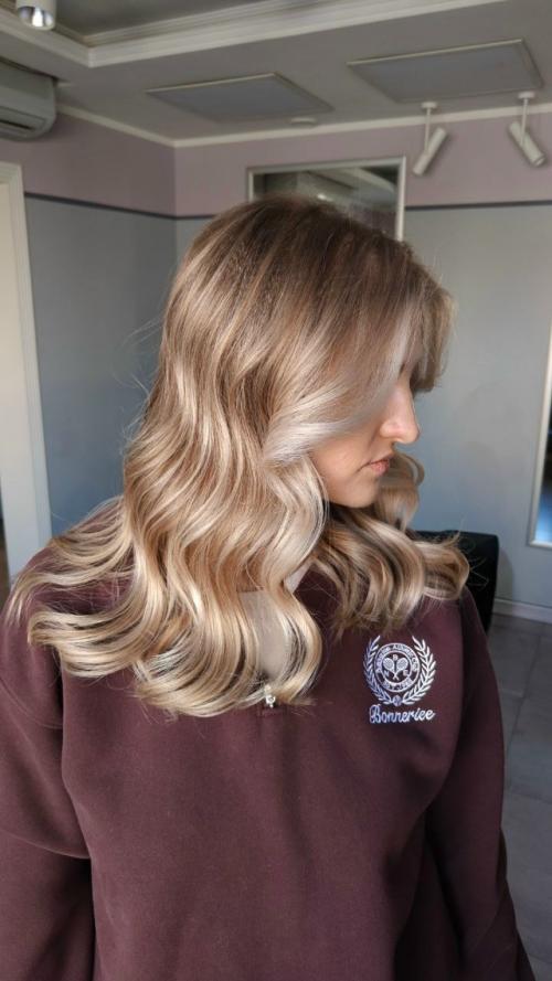 Контуринг - тренд последних лет, который пришел в мир парикмахерского искусства от визажистов. 01