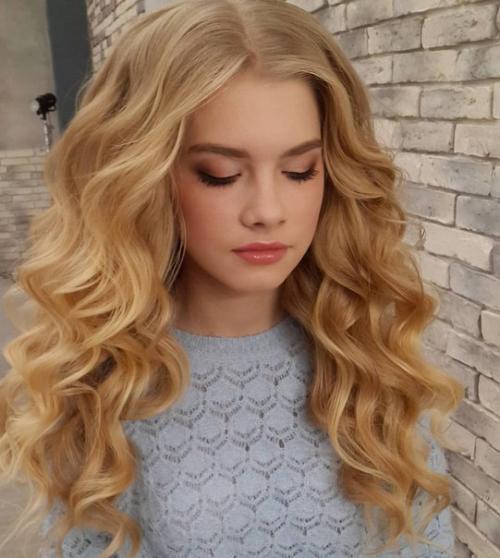 Мы ищем моделей на КОМПЛЕКС макияж прическа! 02