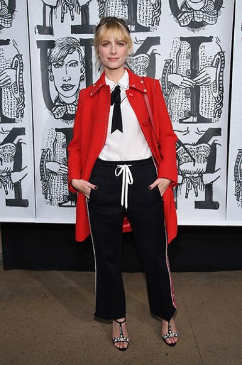 Неделя моды в Париже: Елена перминова, Кайя Гербер, эль фаннинг, джорджия Мэй джаггер и другие на показе Miu Miu. 08