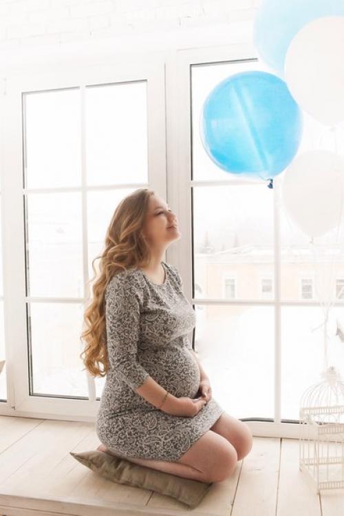 Фотосессия беременных - это любовь, нежность, трепетное ожидание, а макияж и прическа для съемки должны передавать все эти нежные чувства. 04