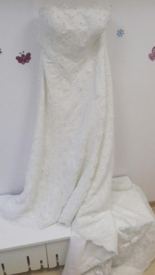 В наличии!   Очень красивое свадебное платье, высокого качества. 01