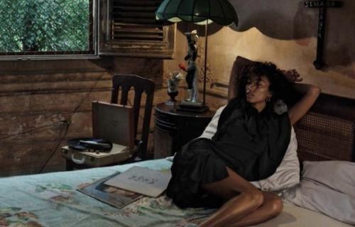 Фотограф Бенни Хорн запечатлел топ-модель Анаис мали в образах, созданных Сарой Фернандес, отражающих теплый дух кубы для Vogue Spain, март 2016 г. 04