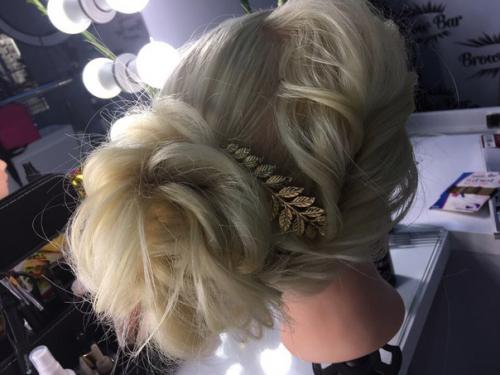 Модели для создания локонов и причёсок нужны? 05