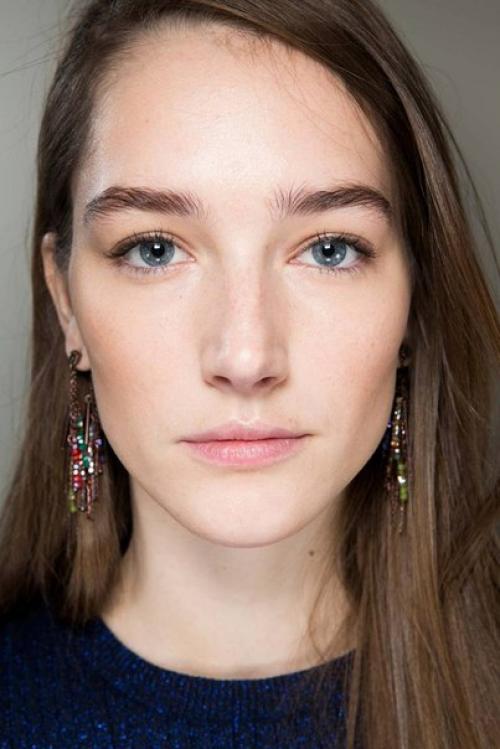 Все женщины знают, что главное во взгляде - не макияж, а хорошо подчеркнутый взгляд и естественная красота. 02 Все женщины знают, что главное во взгляде - не макияж, а хорошо подчеркнутый взгляд и естественная красота. 02