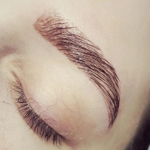 Весна пора яркости и особых впечателений наши мастера помогут почувствовать вас особенной этой весной! 03