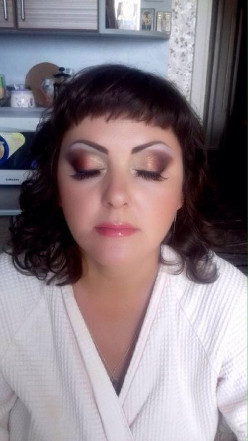 Дорогие девушки?  Для пополнения клиентской базы. 01