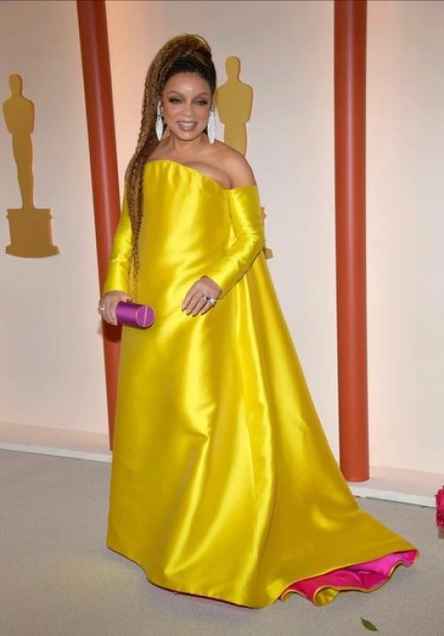 Как вам наряды оскара 2023? 03