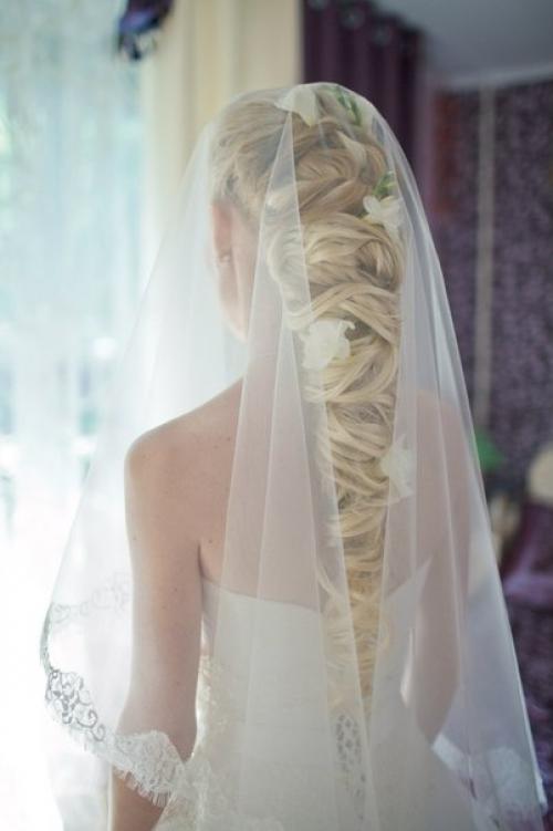 В предверии свадебного сезона 19-го апреля стартует курс Свадебный Стилист. 08