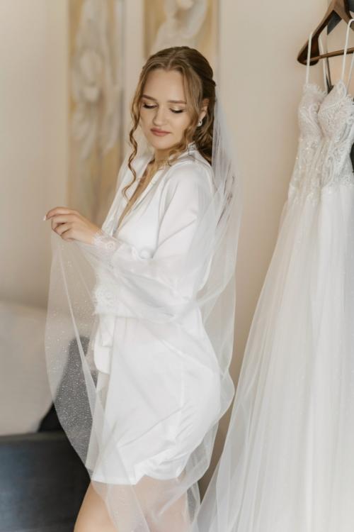 Самое важное в свадебном образе - это не макияж и прическа. 03