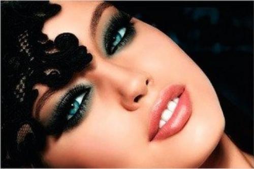 Распродажа матовых помад Kylie Jenner Birthday. 01