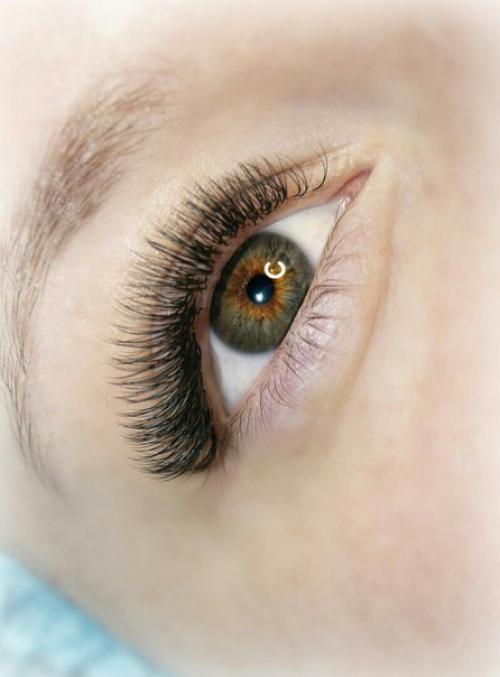 Акции?  Наращивание ресниц? 02