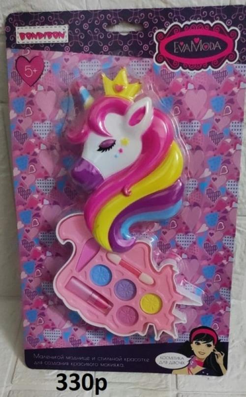 Интерес к косметике у детей вполне естественен, для них это способ экспериментировать со своей индивидуальностью. 01