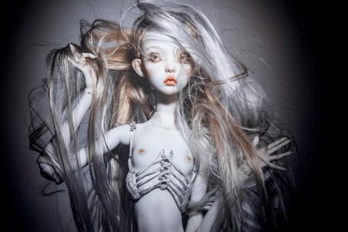 Выставку футуристических кукол Екатерины и Елены Поповых. 07 Выставку футуристических кукол Екатерины и Елены Поповых. 07