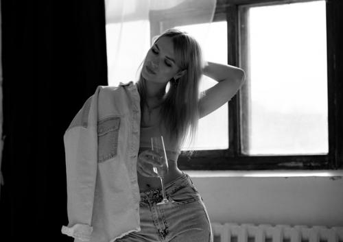 А давай мы придумаем тебе образ на фотосессию? 01