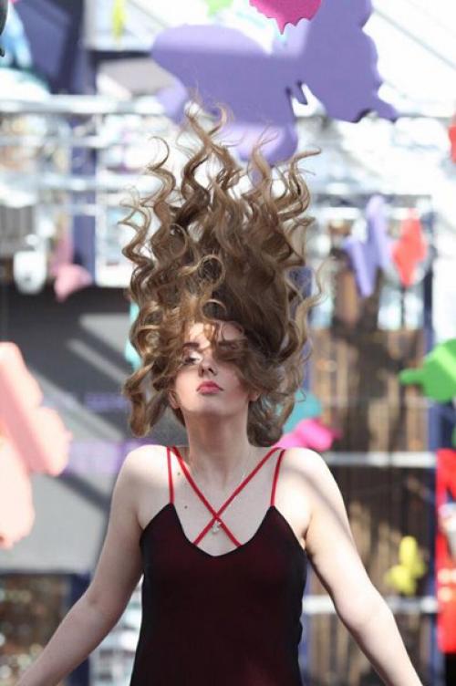 Всегда приятно сделать роскошную причёску или мейкап для наших дорогих красавиц. 01