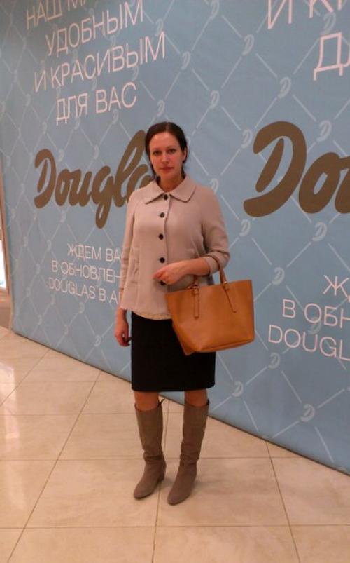 В какой-то момент Екатерине стало ясно, что имидж пора менять! 07