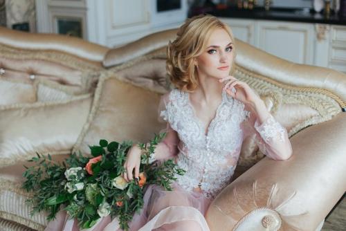 Совсем скоро пора выпускных. 04