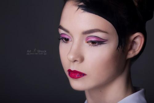 1. нужны модели на профессиональный макияж. 02