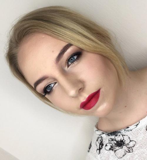 Девушки, я профессиональный визажист и стилист? 02