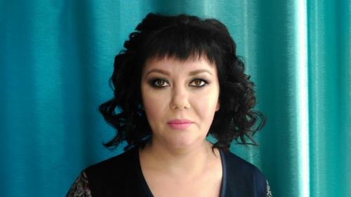 Милые девушки?   Спешите записаться на макияж и/или прическу по приятной цене. 06