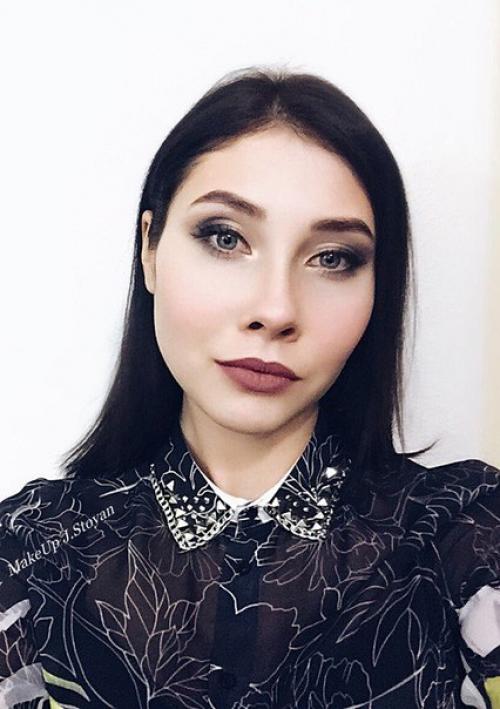 1. нужны модели на профессиональный макияж. 01