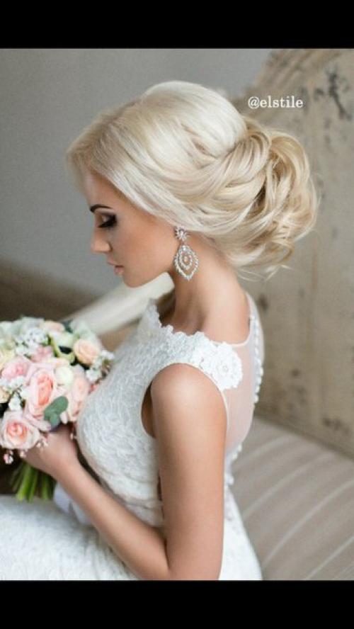 Уважаемые мастера!  Ищу волшебницу, что сможет собрать к выпускному 27. 02